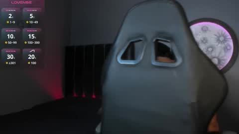 Snapshot of khriss_brown chatting on 11/27/25, 08:44 Khriss brown online show from 11/27/25, 08:44