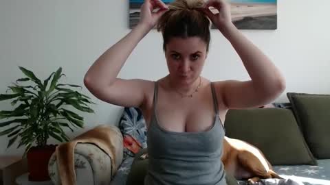 Sarah online show from 02/02/25, 10:24