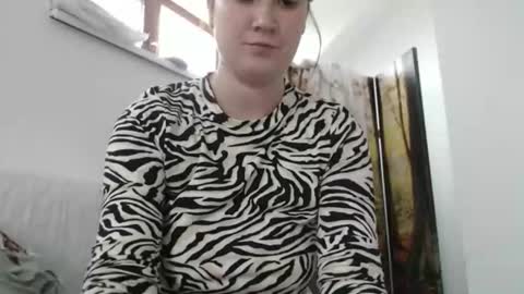 Sarah online show from 12/22/25, 11:07