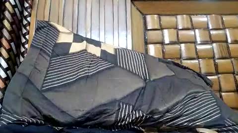 khushisinghh online show from 12/11/24, 12:44