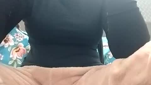 khushisinghh online show from 12/17/24, 06:56