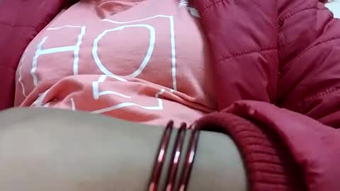 khushisinghh online show from 01/18/25, 12:57