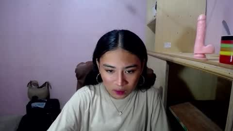 Snapshot of kiana4uxoxo chatting on 10/25/25, 02:56 Kiana online show from 10/25/25, 02:56