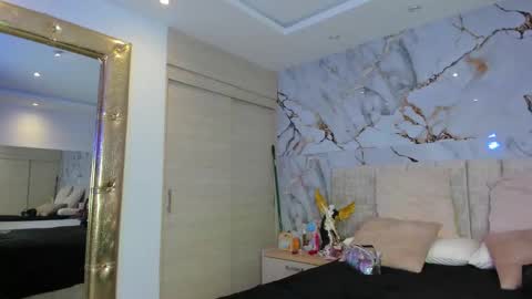    N         M online show from 01/12/26, 11:59