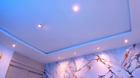    N         M online show from 04/15/26, 04:25