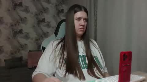 kianna_dior_ online show from 04/01/26, 01:41