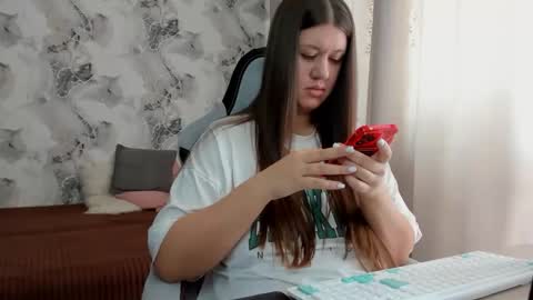 kianna_dior_ online show from 05/15/26, 09:27