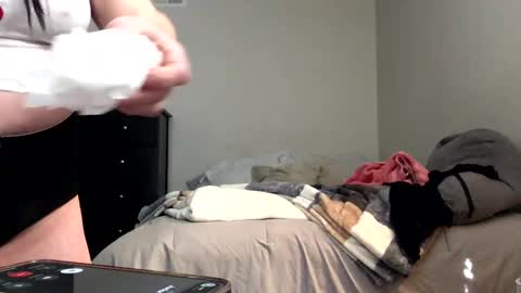 kiannaluv online show from 02/15/25, 10:21