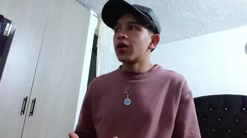 Adrian  Chlloe online show from 10/01/25, 04:18