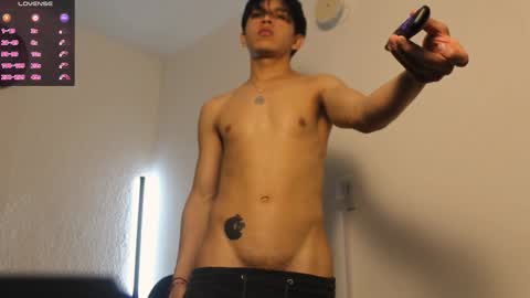 Adrian  Chlloe online show from 11/22/25, 09:58