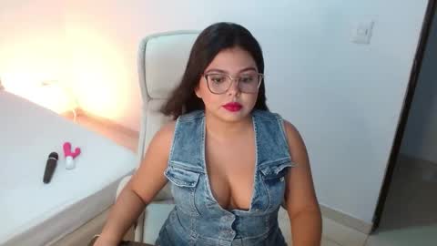 Kiara Evans online show from 01/07/26, 10:23
