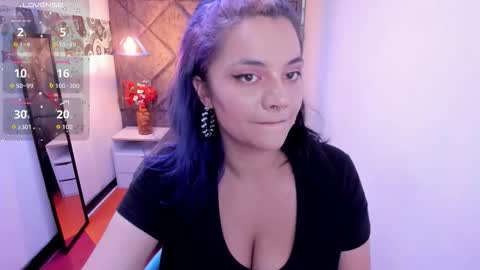 kiara Cruz online show from 11/24/25, 08:30