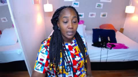 Snapshot of kiara_evanss chatting on 12/11/24, 02:54 Kiara online show from 12/11/24, 02:54