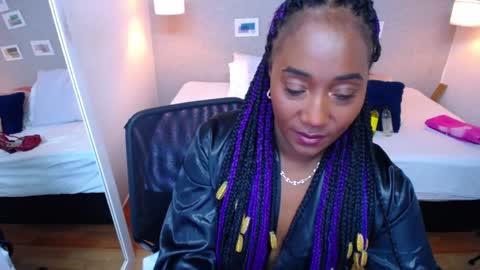 Snapshot of kiara_evanss chatting on 01/14/25, 08:48 Kiara online show from 01/14/25, 08:48