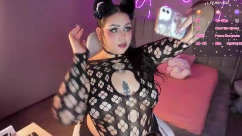 Snapshot of kiara_myler chatting on 01/17/26, 12:21 K I A R A online show from 01/17/26, 12:21