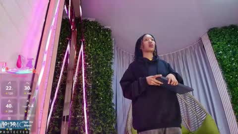 Kiara Zahiri online show from 09/17/25, 10:39