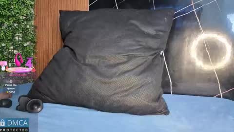 Kiara Zahiri online show from 10/24/25, 11:06