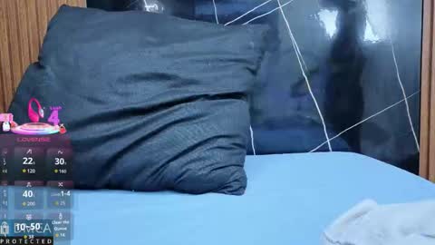 Kiara Zahiri online show from 10/27/25, 11:03