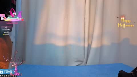 Kiara Zahiri online show from 11/18/25, 10:52