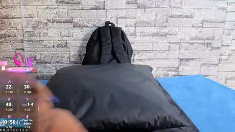 Kiara Zahiri online show from 11/22/25, 12:26