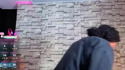 Kiara Zahiri online show from 12/20/25, 11:17