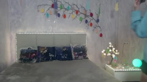 Kara online show from 04/01/26, 06:16