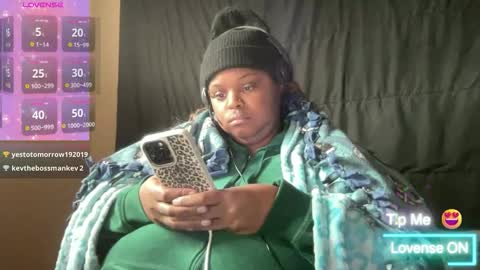 KiaraSugars online show from 12/16/25, 06:35