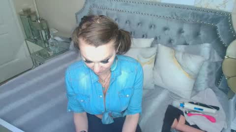 Kia Rose online show from 03/09/26, 04:55