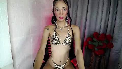 kieramoore online show from 04/23/26, 07:41