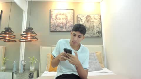 Kieran Derek online show from 12/21/25, 02:19