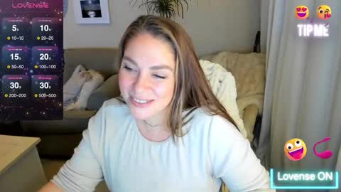 Kiera Reines online show from 11/20/25, 12:33