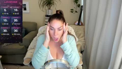 Kiera Reines online show from 05/24/26, 06:35