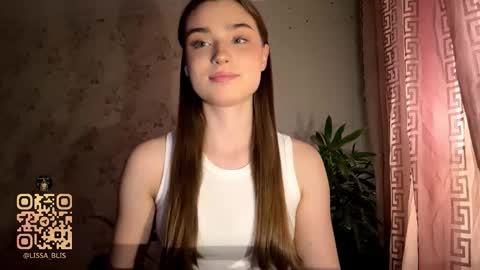 Ola my name is Lissa  Lets hit 10 Thumbs Up together   online show from 02/01/26, 04:49