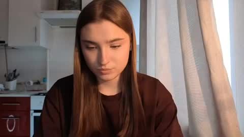 Ola my name is Lissa  Lets hit 10 Thumbs Up together   online show from 04/23/26, 12:51