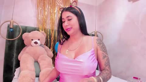 Kim online show from 01/19/25, 03:32