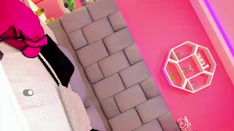 kiishanny online show from 11/01/25, 08:33