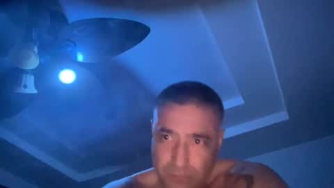 Snapshot of kikelst13 chatting on 09/12/25, 02:33 kikelst13 online show from 09/12/25, 02:33