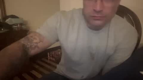 Snapshot of kikelst13 chatting on 12/03/25, 08:23 kikelst13 online show from 12/03/25, 08:23