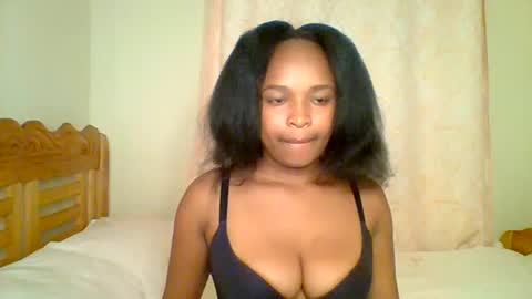 Snapshot of kiki_beby chatting on 07/21/26, 10:01 Angela online show from 07/21/26, 10:01