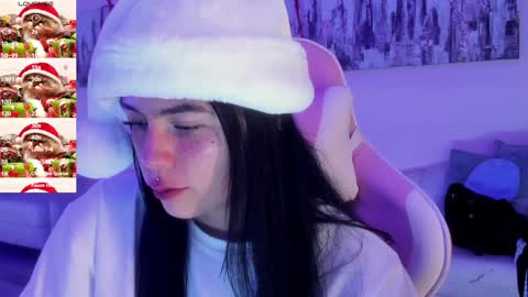 Snapshot of kiki_cams chatting on 12/10/24, 06:17 kIKI online show from 12/10/24, 06:17