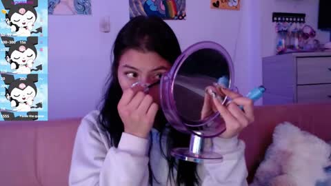 Snapshot of kiki_cams chatting on 02/11/25, 11:43 kIKI online show from 02/11/25, 11:43