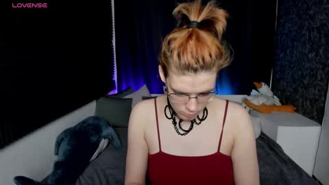 Snapshot of kiki_krash chatting on 12/06/24, 04:38 Kiki online show from 12/06/24, 04:38