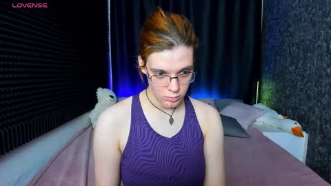 Snapshot of kiki_krash chatting on 01/10/25, 01:20 Kiki online show from 01/10/25, 01:20