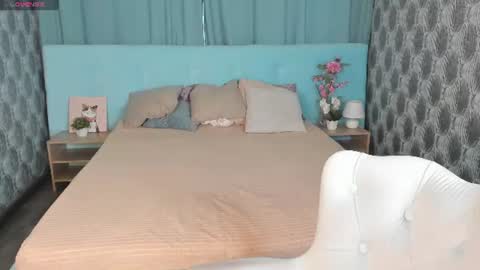 Snapshot of kiki_shanel chatting on 06/24/26, 12:42 Kiki online show from 06/24/26, 12:42