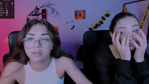 kiki_swan online show from 11/04/25, 09:08