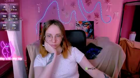 Snapshot of kiki_swan chatting on 05/26/26, 06:09 kiki_swan online show from 05/26/26, 06:09