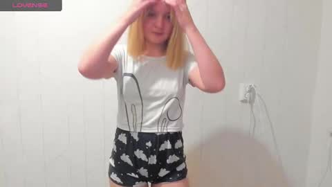 Mika and Miranda online show from 02/14/25, 03:26