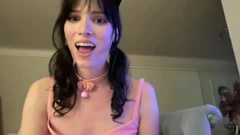 Kiki Hart online show from 02/01/25, 05:28