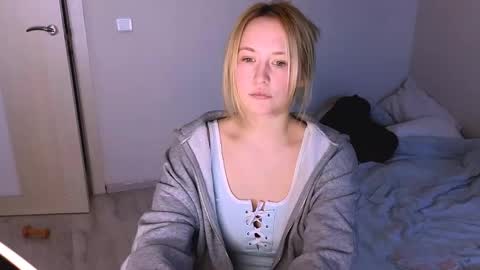 kikikarma online show from 03/20/26, 03:17