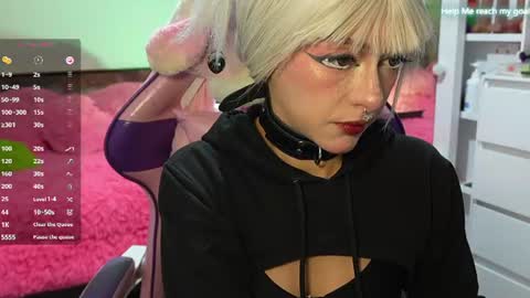 Snapshot of kikilepetite chatting on 06/10/26, 09:03 kiki online show from 06/10/26, 09:03